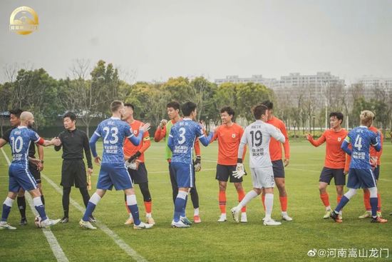 那个时候还能这样细心地对待周围的人，能和这样的演员合作我真的非常荣幸
